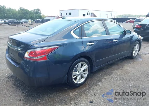 2015 Nissan Altima 2.5 Sv from USA, damaged, VIN 1N4AL3AP9FC100443